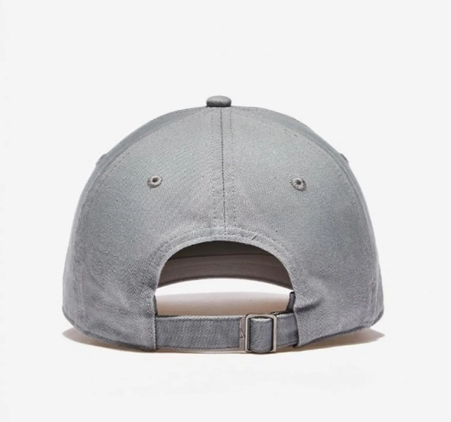 Nike Dri-FIT Moisture-Wicking Performance Swoosh Cap/w Adjustable Strap - Unisex